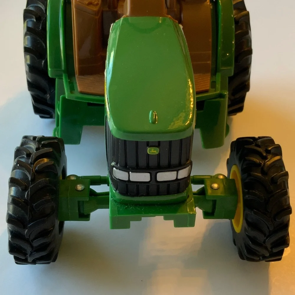 2002 John Deere Farm Tractor with Wagon